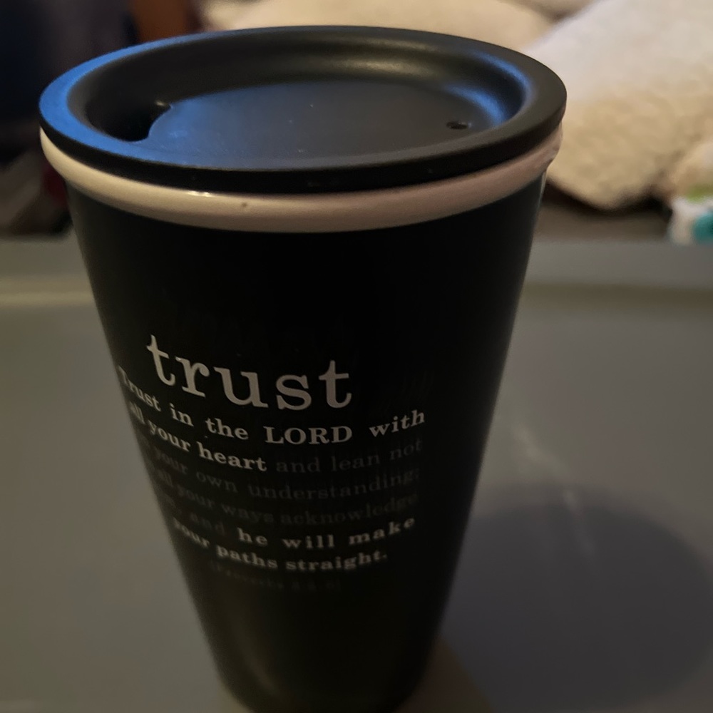 Porcelain coffee mug